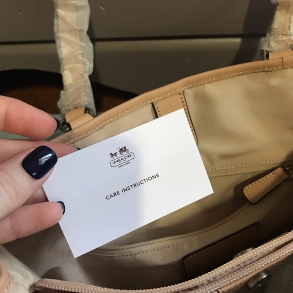 COACH PURSE RARE - Picture 5 of 8